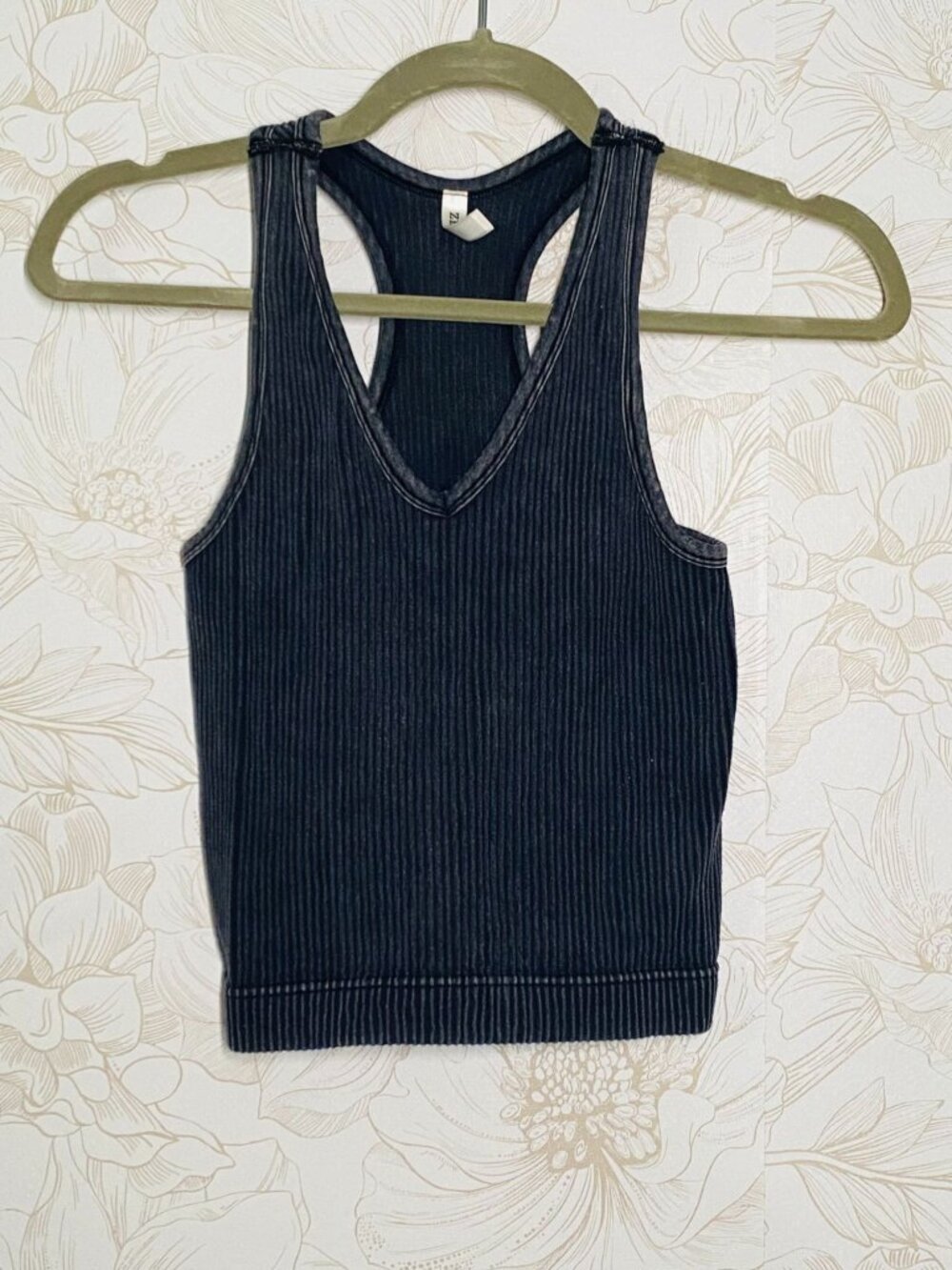 Zenana Ribbed Racerback Tank Top L/XL Black Sleeveless Stretchy Knit